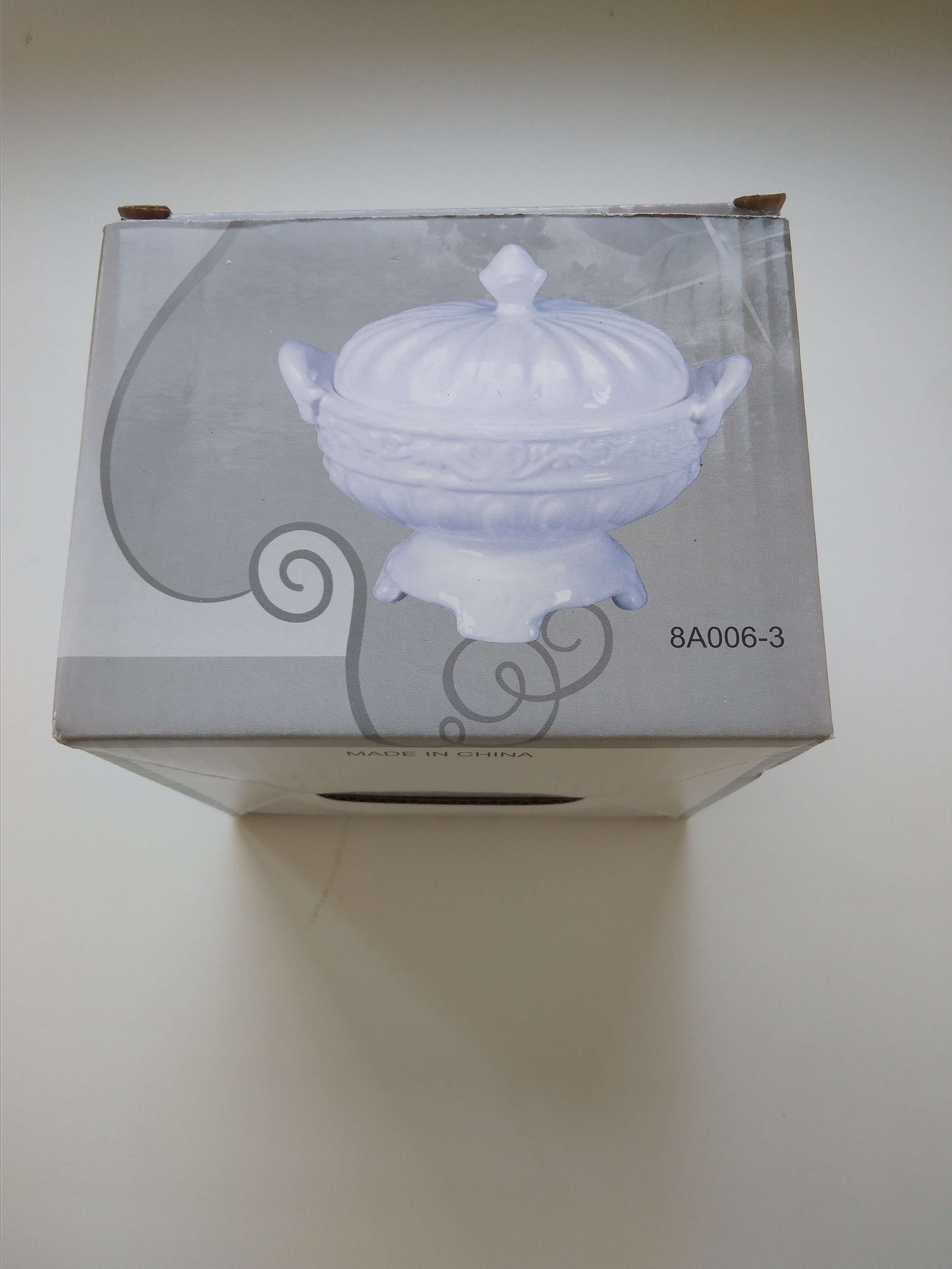 Фотография покупателя товара Конфетница керамическая «Винтаж», 300 мл, цвет белый