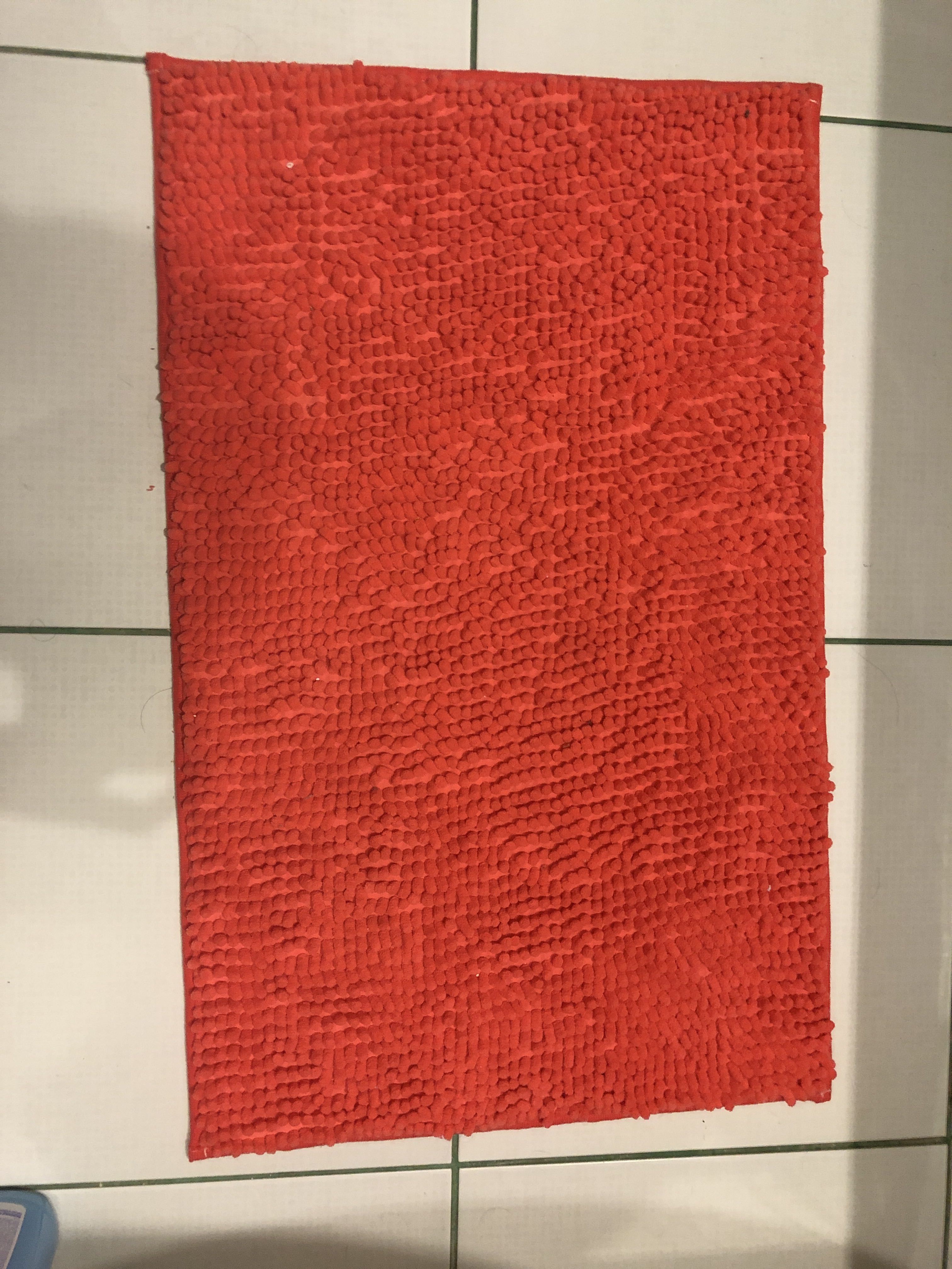 Фотография покупателя товара Коврик для ванной Доляна «Букли», 50×80 см, цвет коралловый - Фото 2