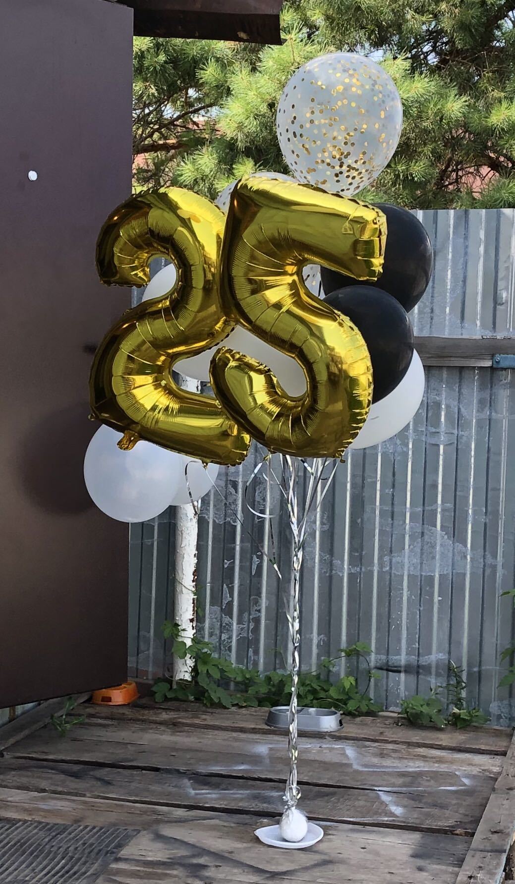 Фотография покупателя товара Фонтан из шаров «25 лет», с конфетти, латекс, фольга, 11 шт. - Фото 2
