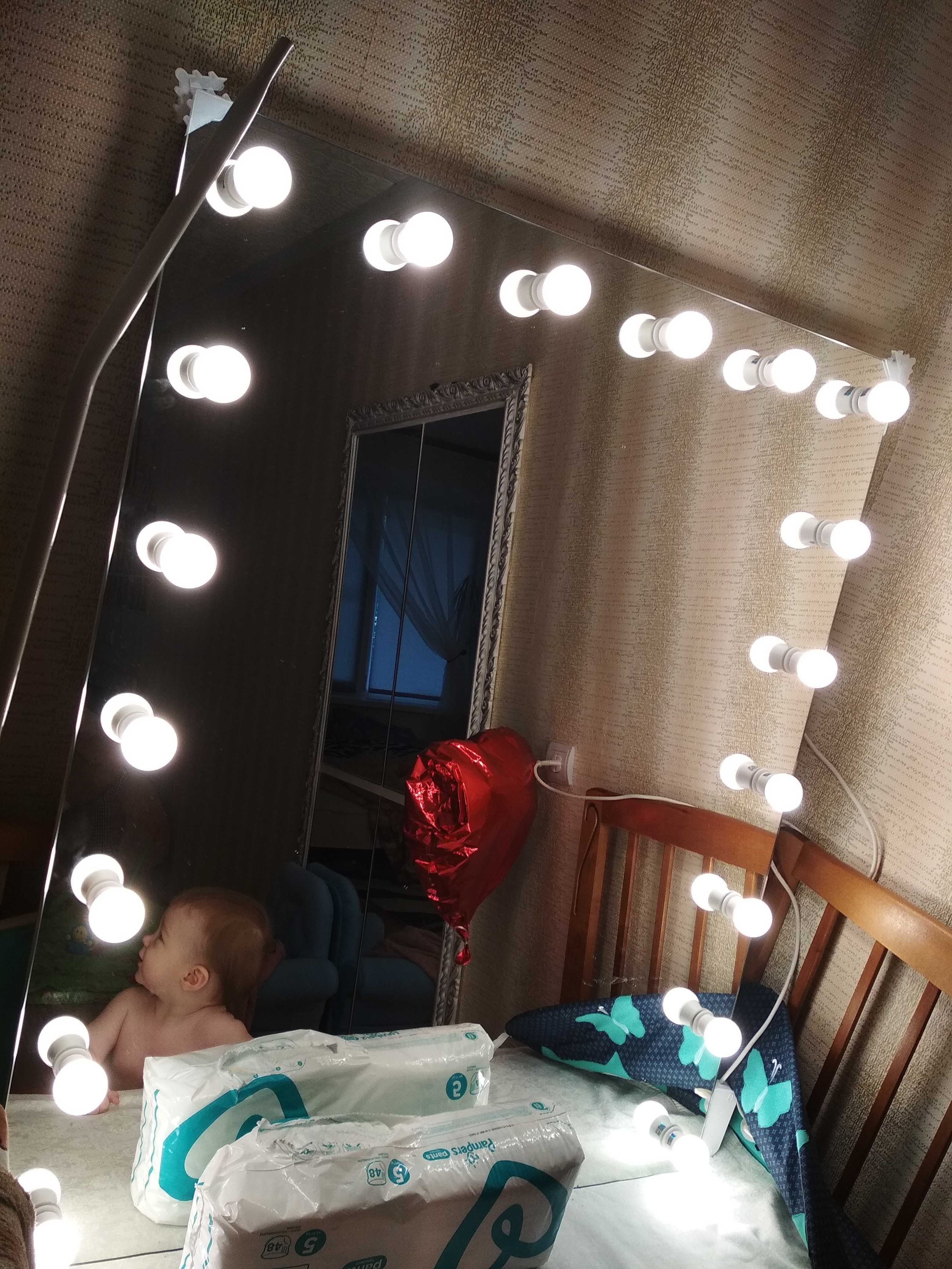 Фотография покупателя товара Зеркало, гримёрное, настенное, 18 лампочек, 100х120 см - Фото 1