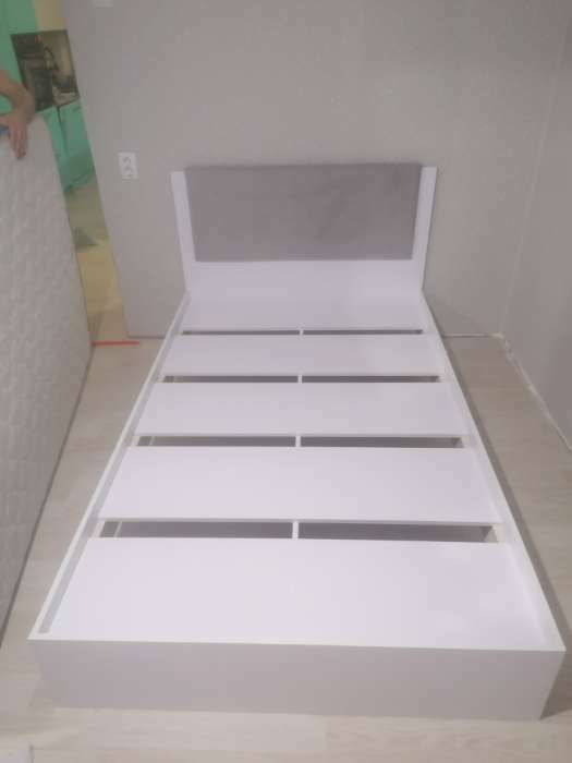 Фотография покупателя товара Кровать «Акцент №1200М», 1200×2000 мм, цвет белый / цемент светлый / веллюкс сильвер