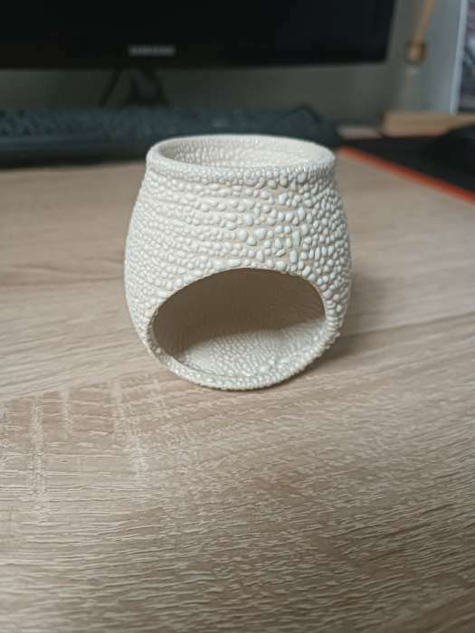 Фотография покупателя товара Аромалампа для эфирных масел «Ребристый шар», керамика, 7×7×7.5 см, МИКС - Фото 3