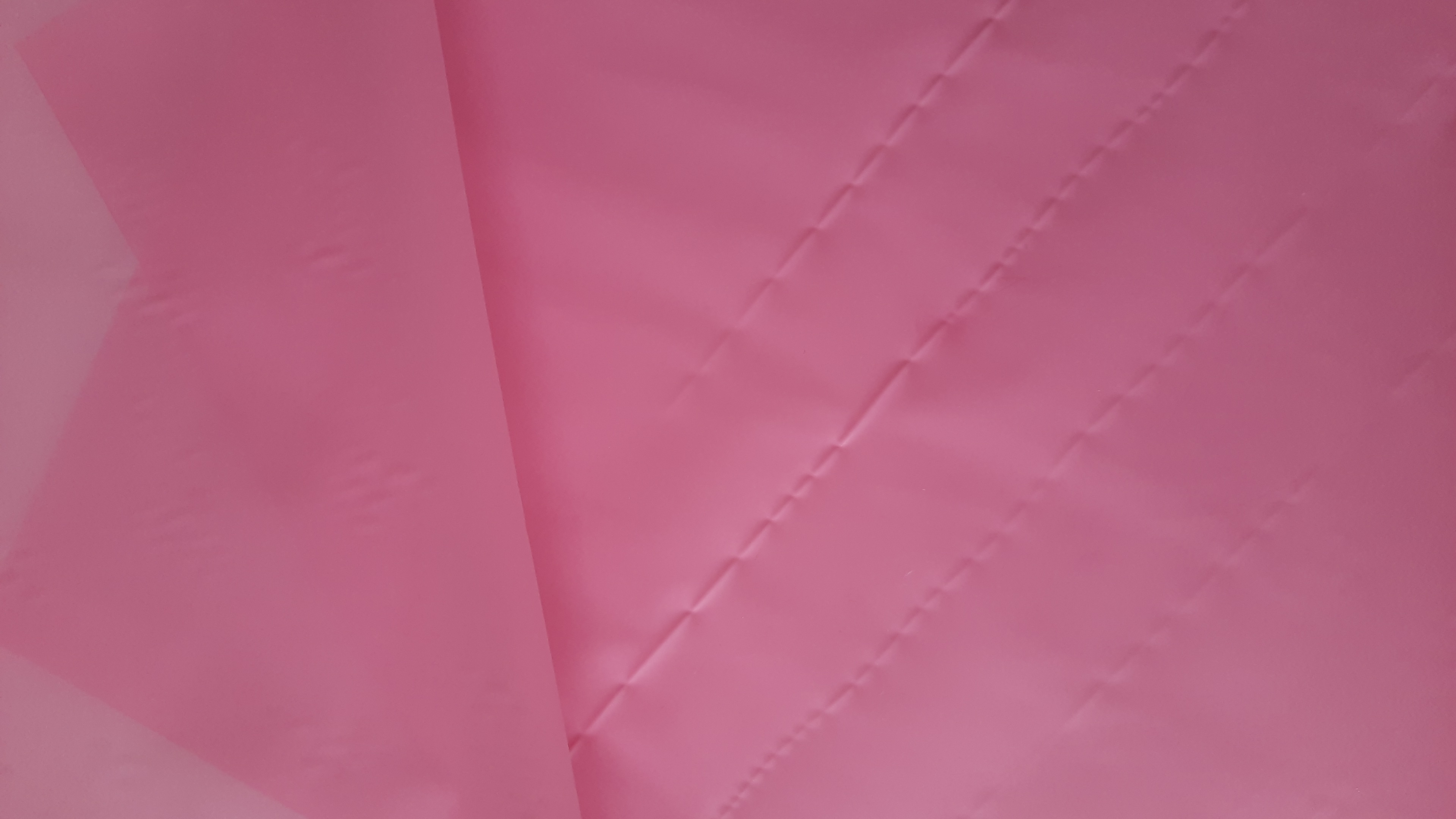 Фотография покупателя товара Пленка для цветов, матовая, серо-розовая, 0,57 х 10 м ±1 см - Фото 3