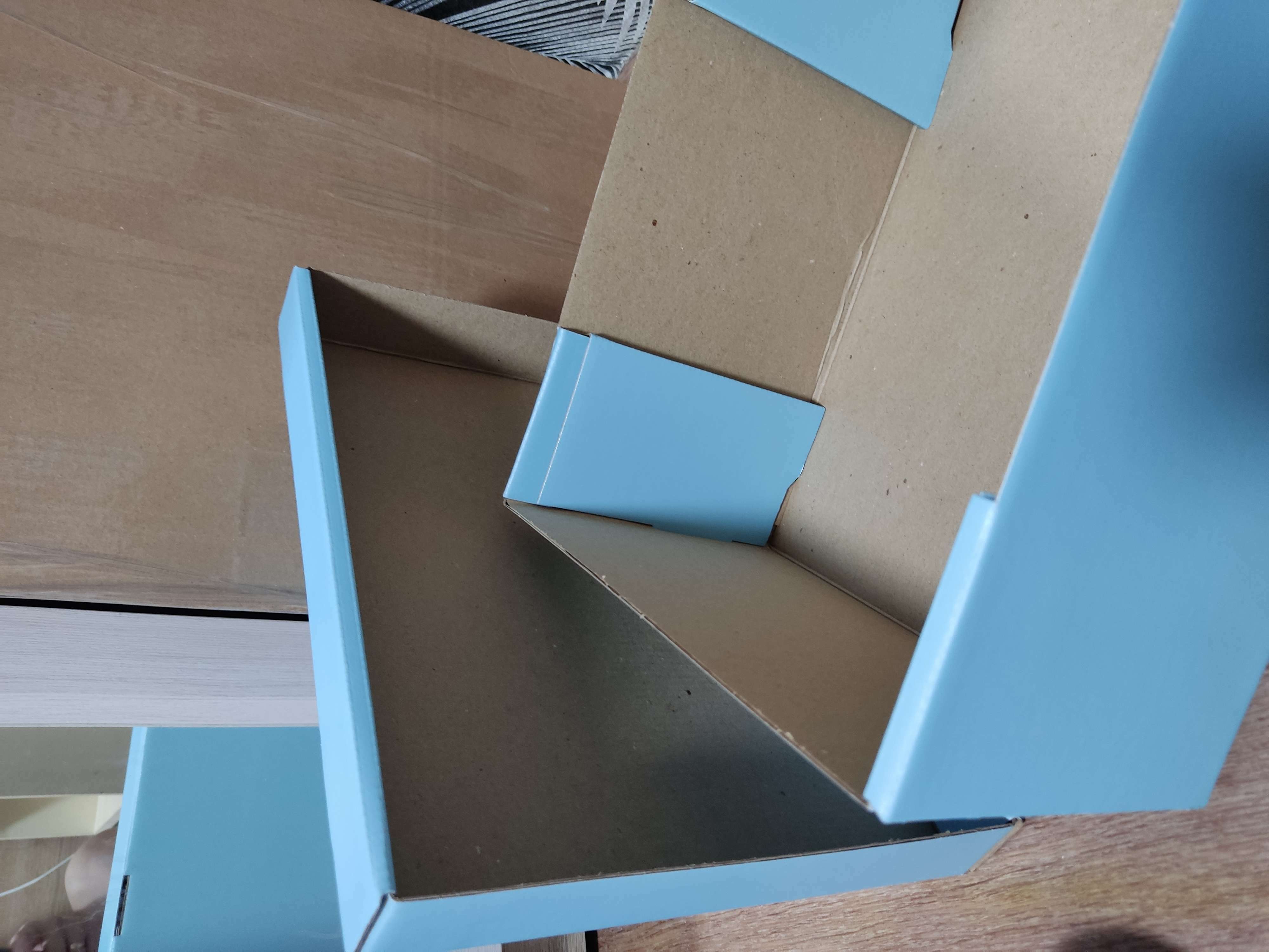 Фотография покупателя товара Коробка подарочная складная, упаковка, «Голубая», 31,2 х 25,6 х 16,1 см - Фото 4