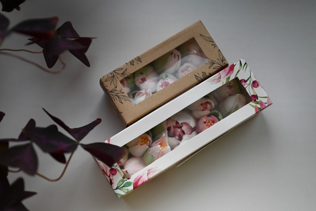 Фотография покупателя товара Коробка для макарун, кондитерская упаковка, «Сделано с любовью»,12 х5.5 х 5.5 см - Фото 1