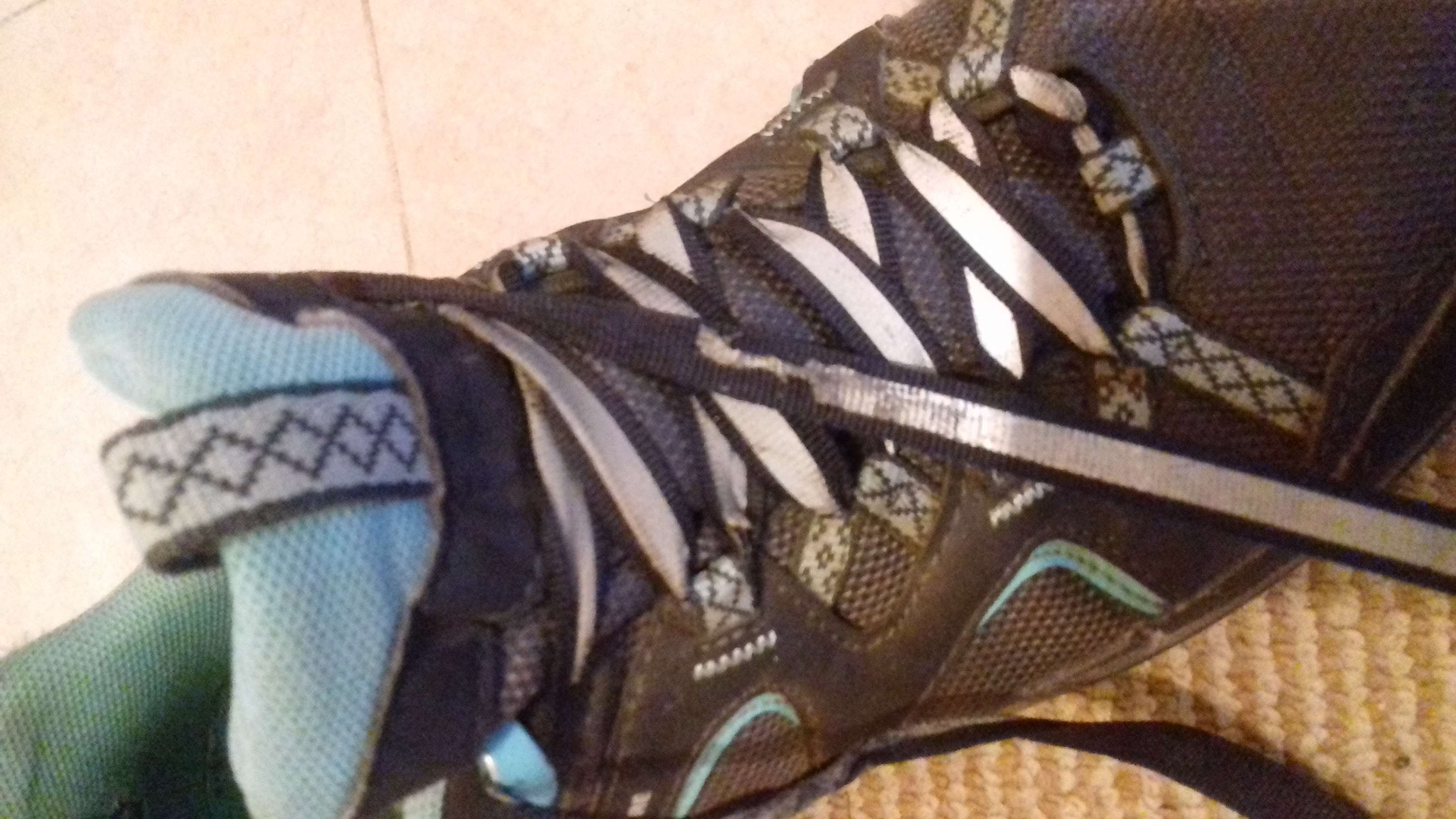Фотография покупателя товара Шнурки для обуви, пара, плоские, со светоотражающей полосой, 10 мм, 70 см, цвет тёмно-синий - Фото 1