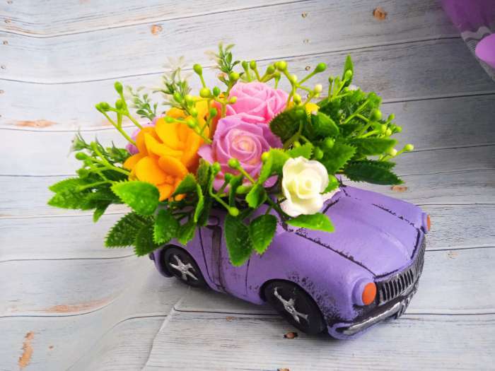 Фотография покупателя товара Декоративный горшок для цветов «Машинка», 200 мл, 14.4×9×6 см, керамический, красный - Фото 5