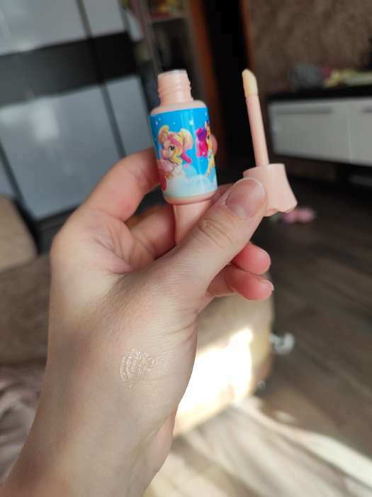 Фотография покупателя товара Блеск для губ детский «‎Маленькой принцессе»,‎ 15 мл, аромат персика - Фото 2