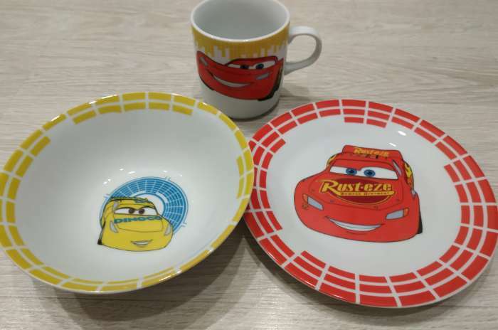 Фотография покупателя товара Набор посуды, 3 предмета: тарелка Ø 16,5 см, миска Ø 14 см, кружка 200 мл, Тачки - Фото 2