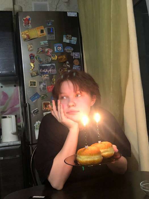 Фотография покупателя товара Свечи для торта «С днем рождения», 6 шт., 9 х 0,8 см. - Фото 1
