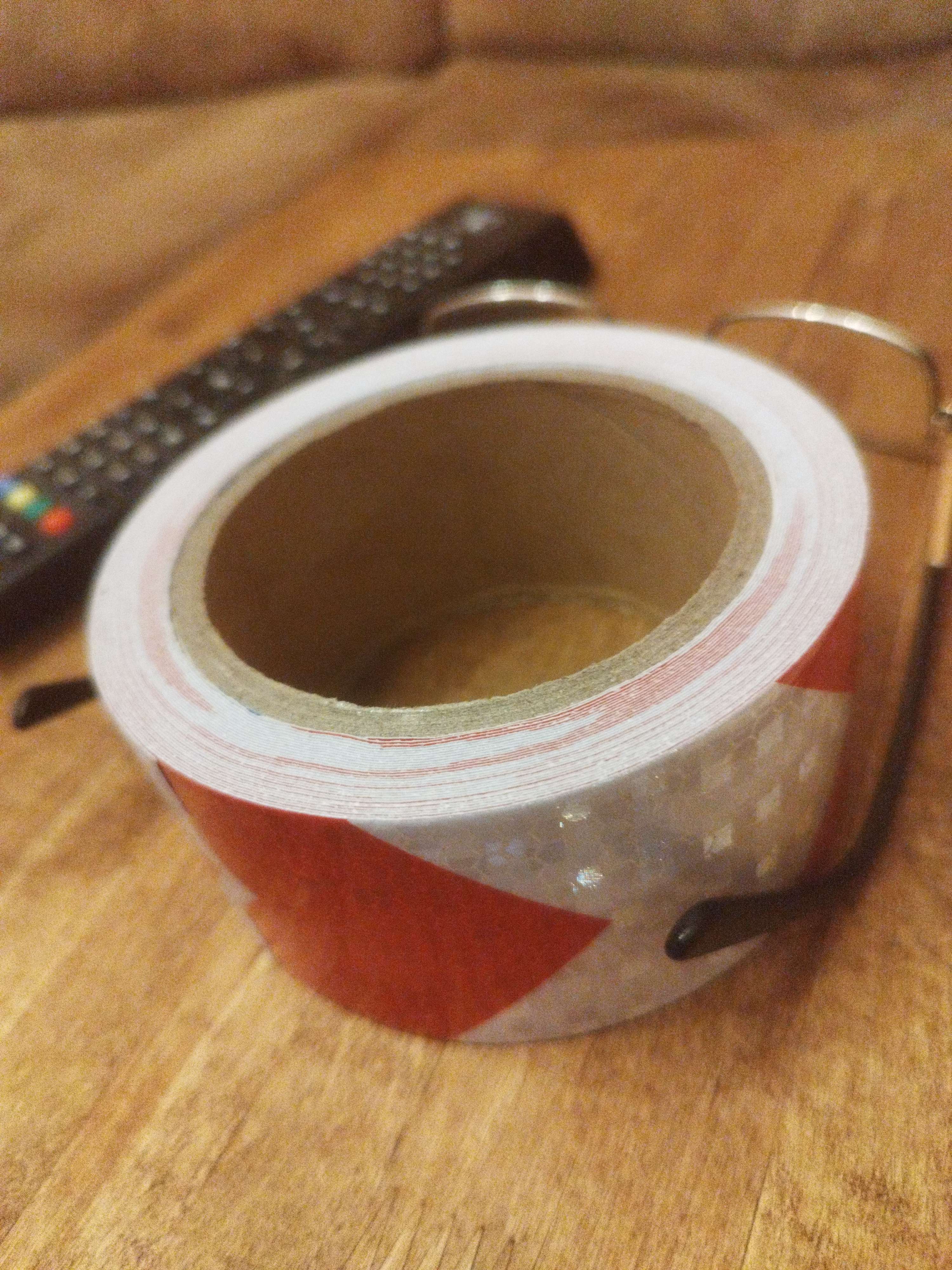 Фотография покупателя товара Светоотражающая лента, самоклеящаяся, красно-желтая, 5 см × 10 м - Фото 1