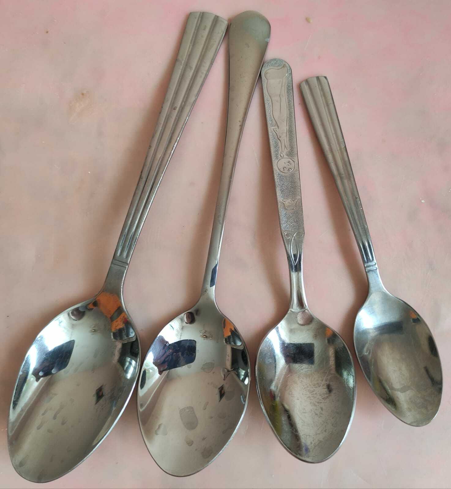 Фотография покупателя товара Ложка десертная из нержавеющей стали Доляна «Таун», длина 18.5 см, толщина 2 мм, цвет серебряный - Фото 2