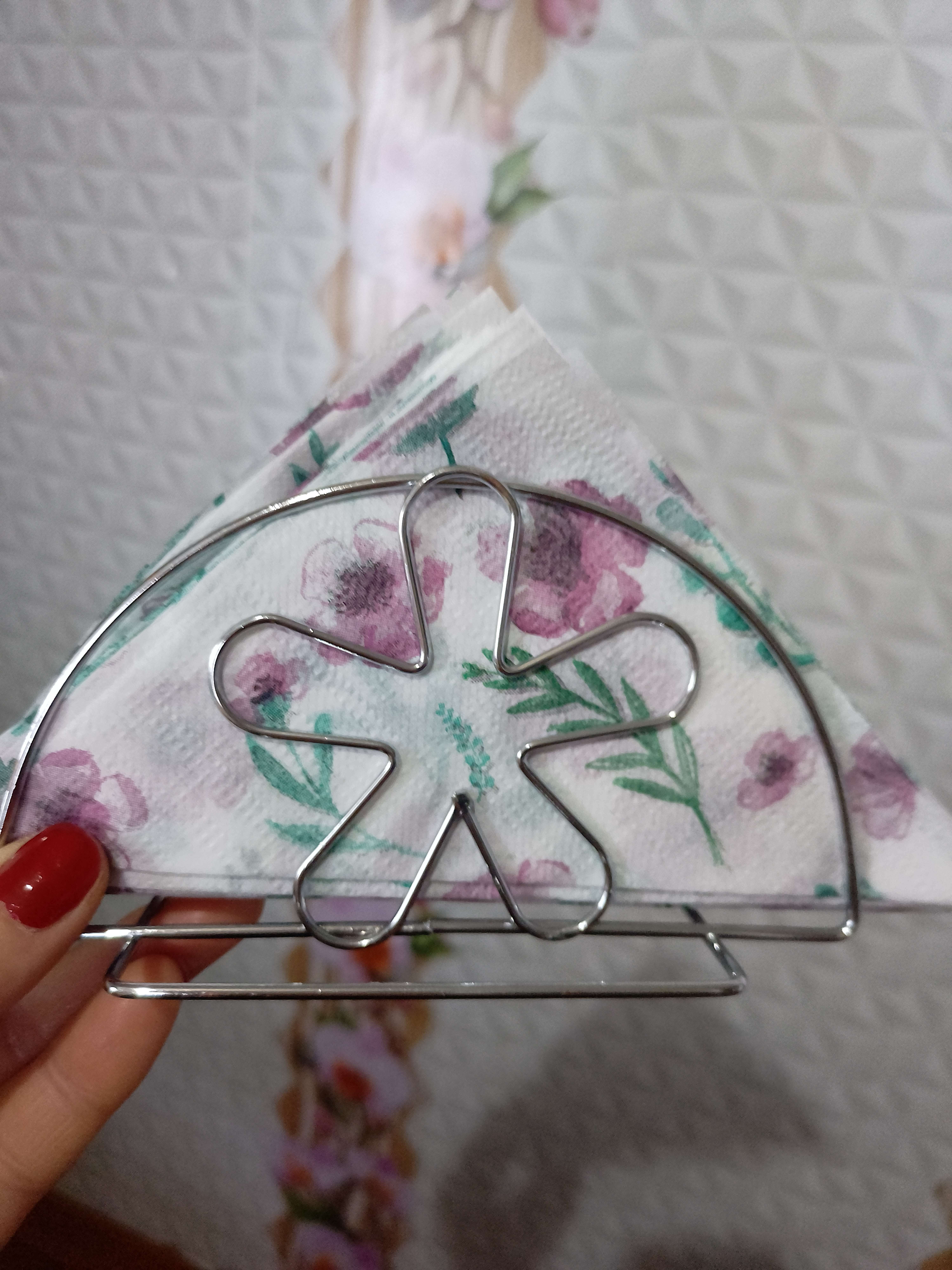 Фотография покупателя товара Салфетница Доляна «Цветок»,13×6×7.5 см, серебряная - Фото 2