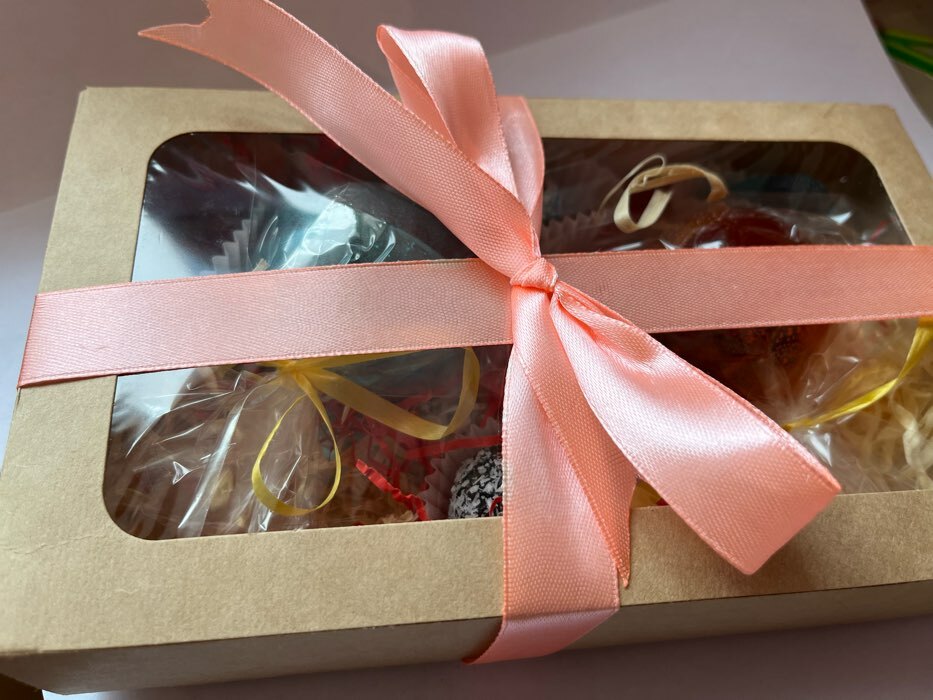 Фотография покупателя товара Контейнер навынос, с окном, крафт, МИКС, 20×12×4 см - Фото 9