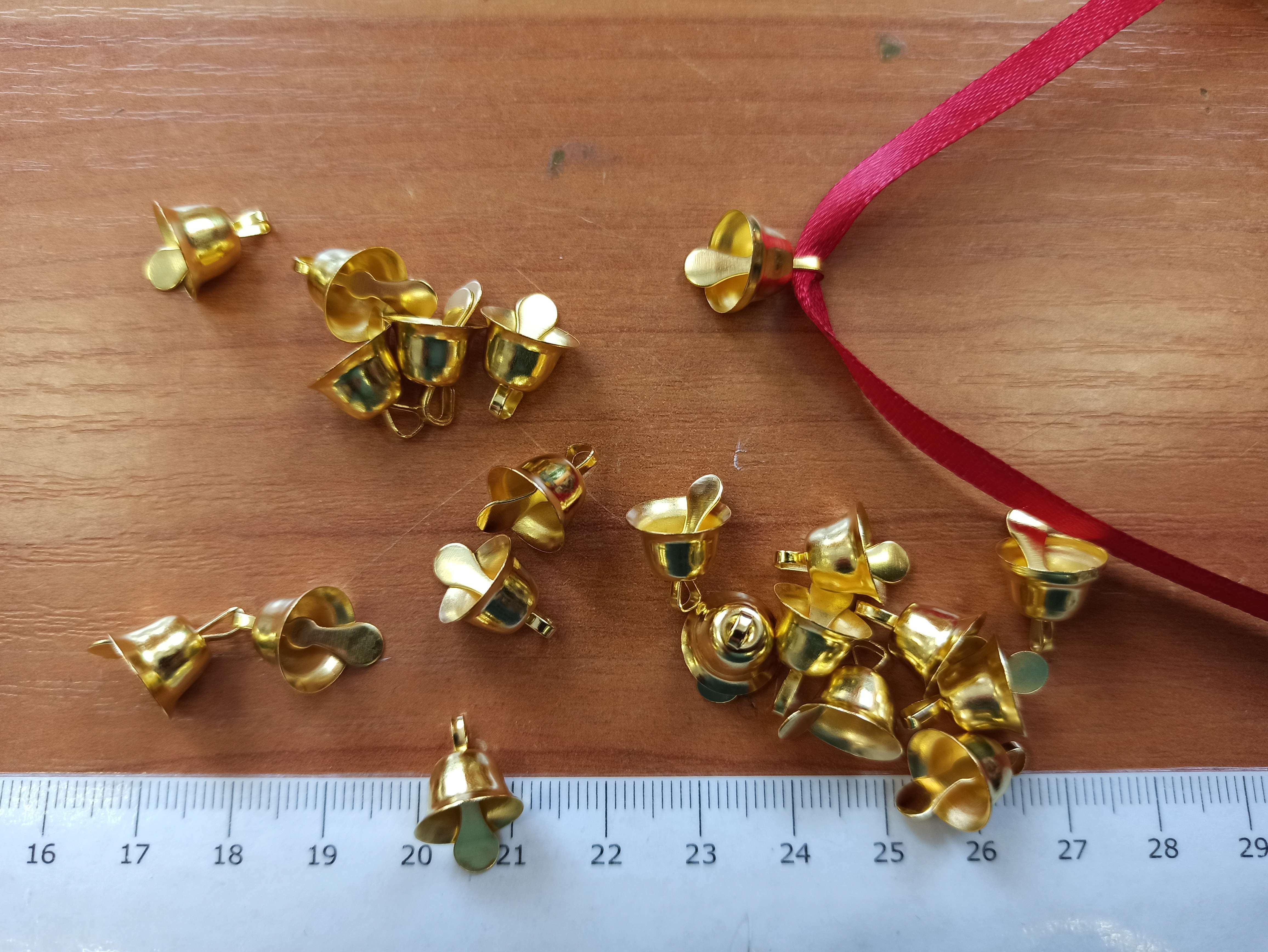 Фотография покупателя товара Колокольчик для рукоделия, набор 20 шт., размер 1 шт. — 1,1 см, цвет золотой