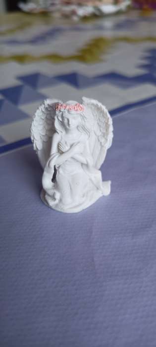 Фотография покупателя товара Сувенир полистоун "Ангел-девушка в розовом венке - благословение" 3х4х2,5