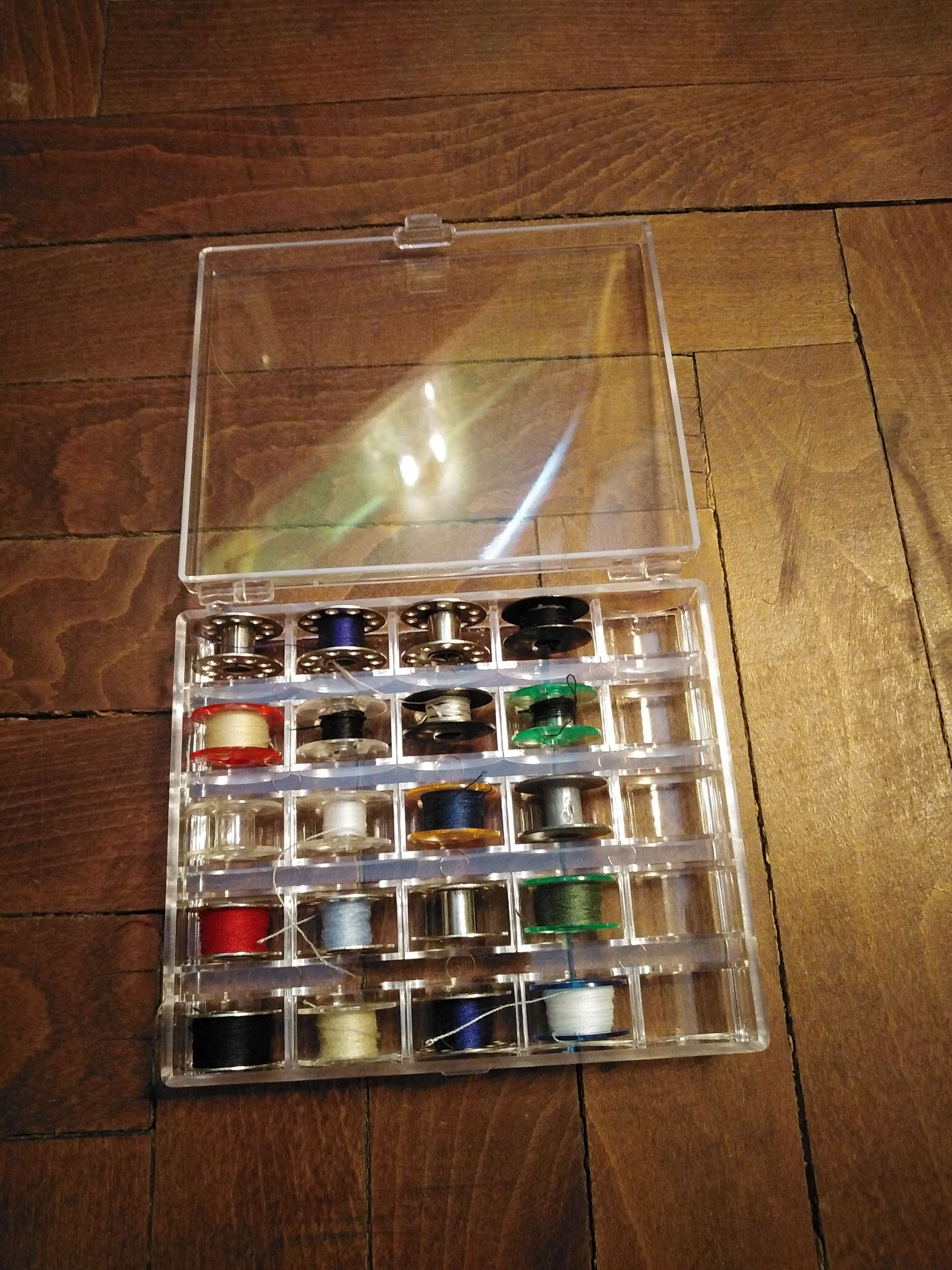 Фотография покупателя товара Органайзер для ниток, на 36 шпулек, 14,5 × 12 × 2,5 см, цвет прозрачный - Фото 5