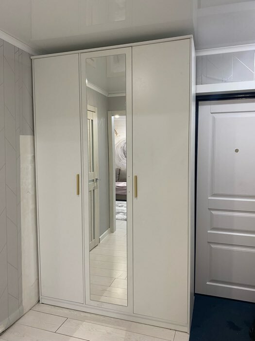 Фотография покупателя товара Шкаф прямой трёхстворчатый «Орион», с зеркалом, 1413×450×2300 мм, цвет белый - Фото 12