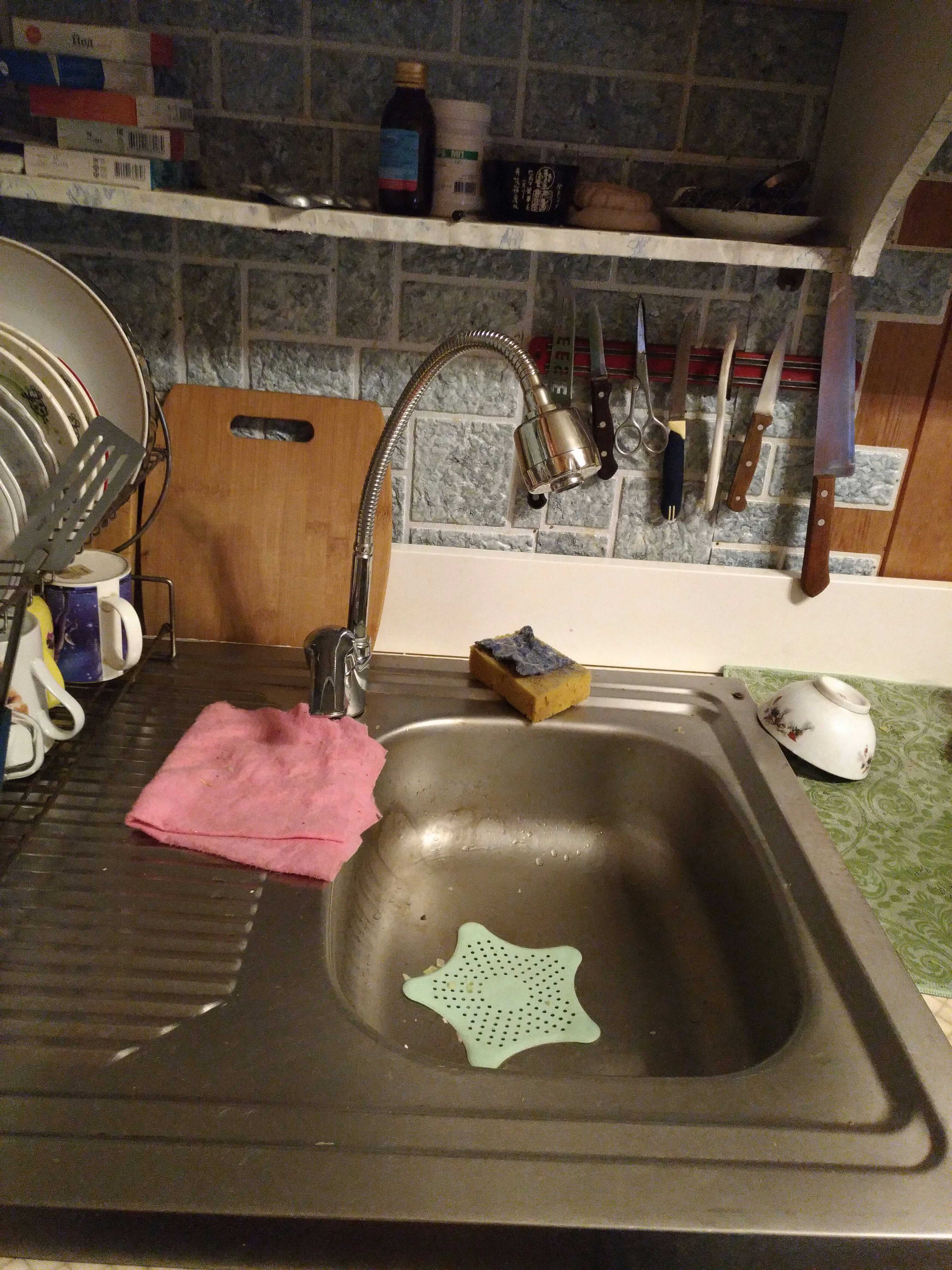 Фотография покупателя товара Смеситель для кухни Accoona A4868, однорычажный, гибкий излив, с гайкой, силумин, хром - Фото 33
