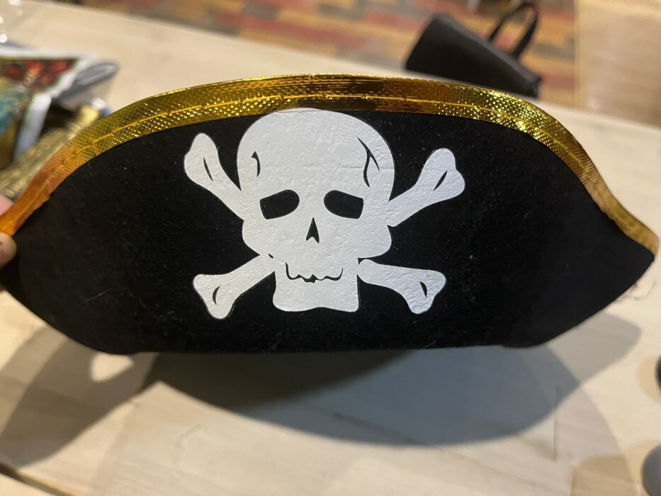 Фотография покупателя товара Карнавальная шляпа «Пират», р-р. 56-58 - Фото 2