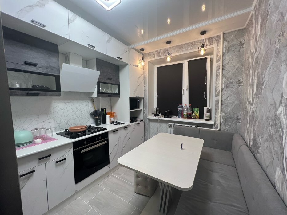 Фотография покупателя товара Кухня трехуровневая под потолок 3000 Техно, Мрамор белый/Бетон графит - Фото 7