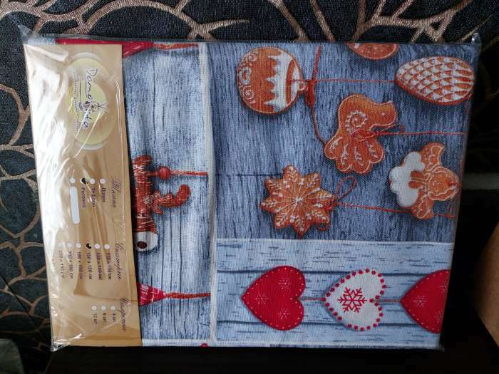 Фотография покупателя товара Скатерть новогодняя рогожка DomoVita «Чудеса» 150х150 см