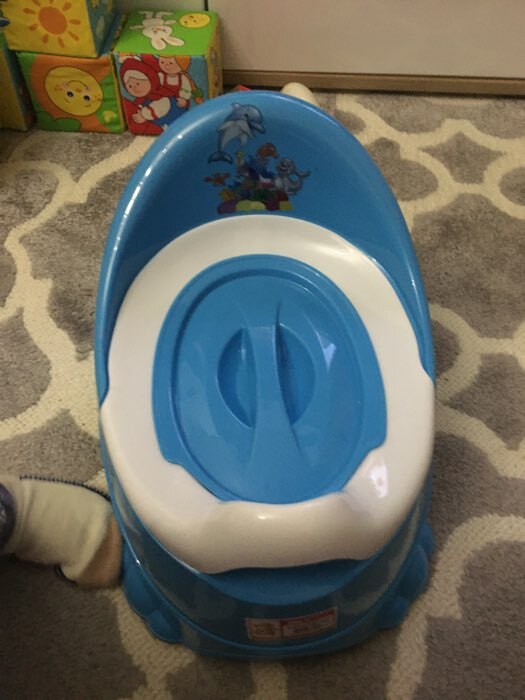 Фотография покупателя товара Горшок детский антискользящий «Бэйби-Комфорт» с крышкой, съёмная чаша, цвет голубой, синий - Фото 1