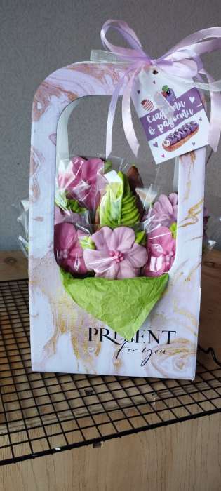Фотография покупателя товара Коробка-переноска для цветов «Мрамор», 17 × 12 × 32 см - Фото 2