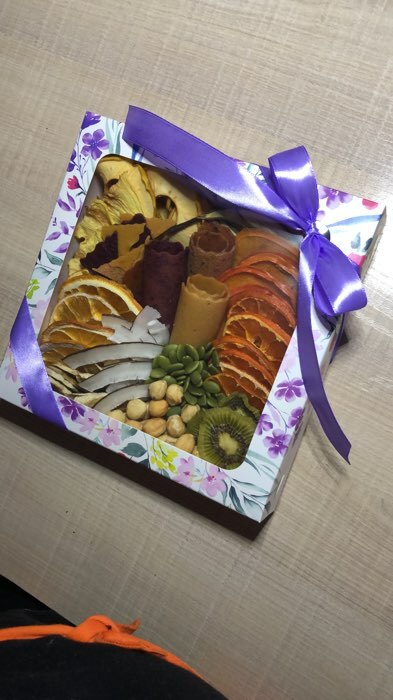 Фотография покупателя товара Коробка под 16 конфет, кондитерская упаковка «От всего сердца», 18.9 х 18.9 х 3.8 см - Фото 1