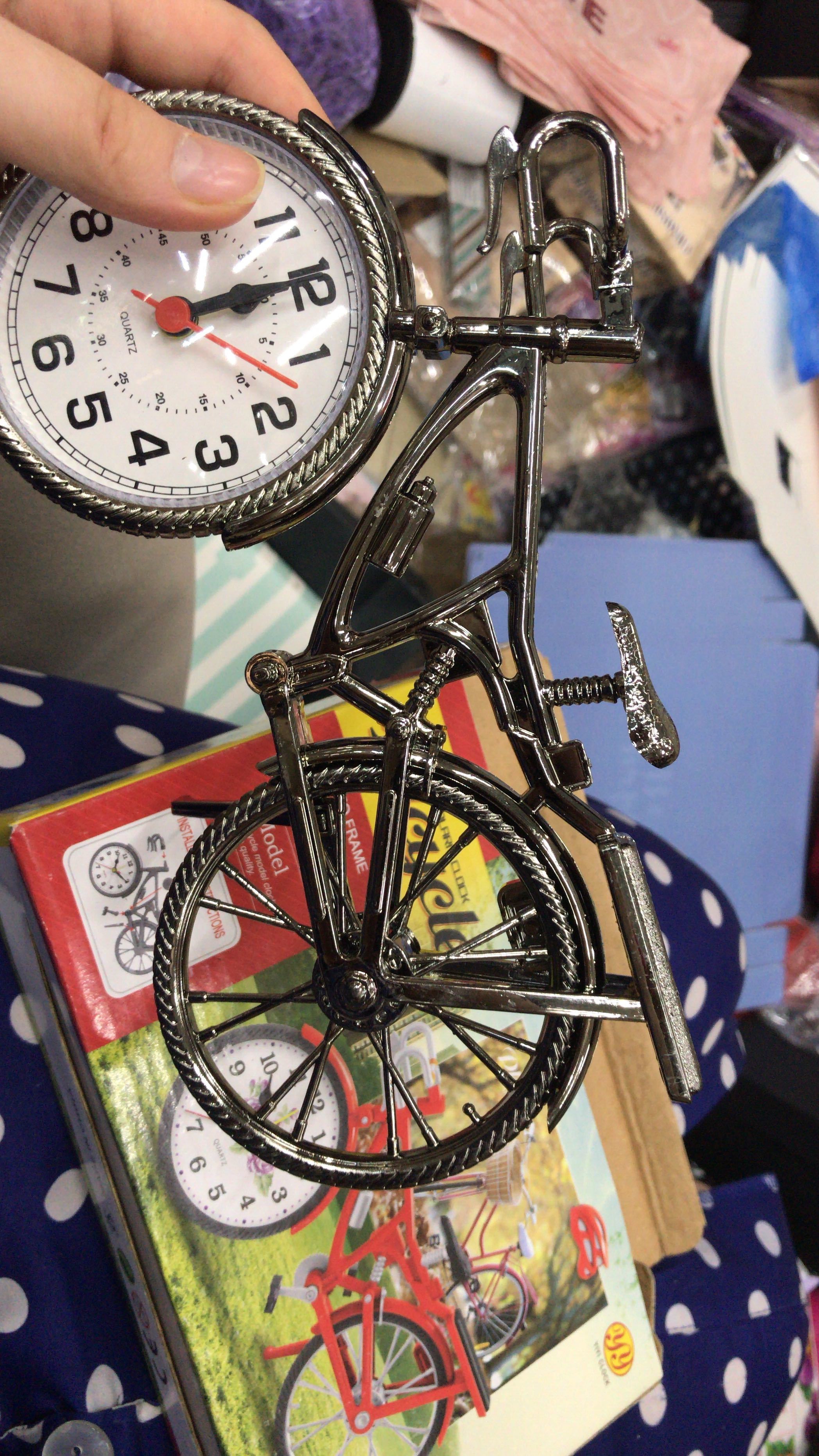 Фотография покупателя товара Фоторамка пластик с часами "Велосипед" 10х15 см, 18х22 см - Фото 1