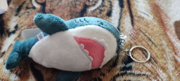 Фотография покупателя товара Мягкая игрушка «Акула», на брелоке, 15 см, БЛОХЭЙ, цвета МИКС - Фото 3