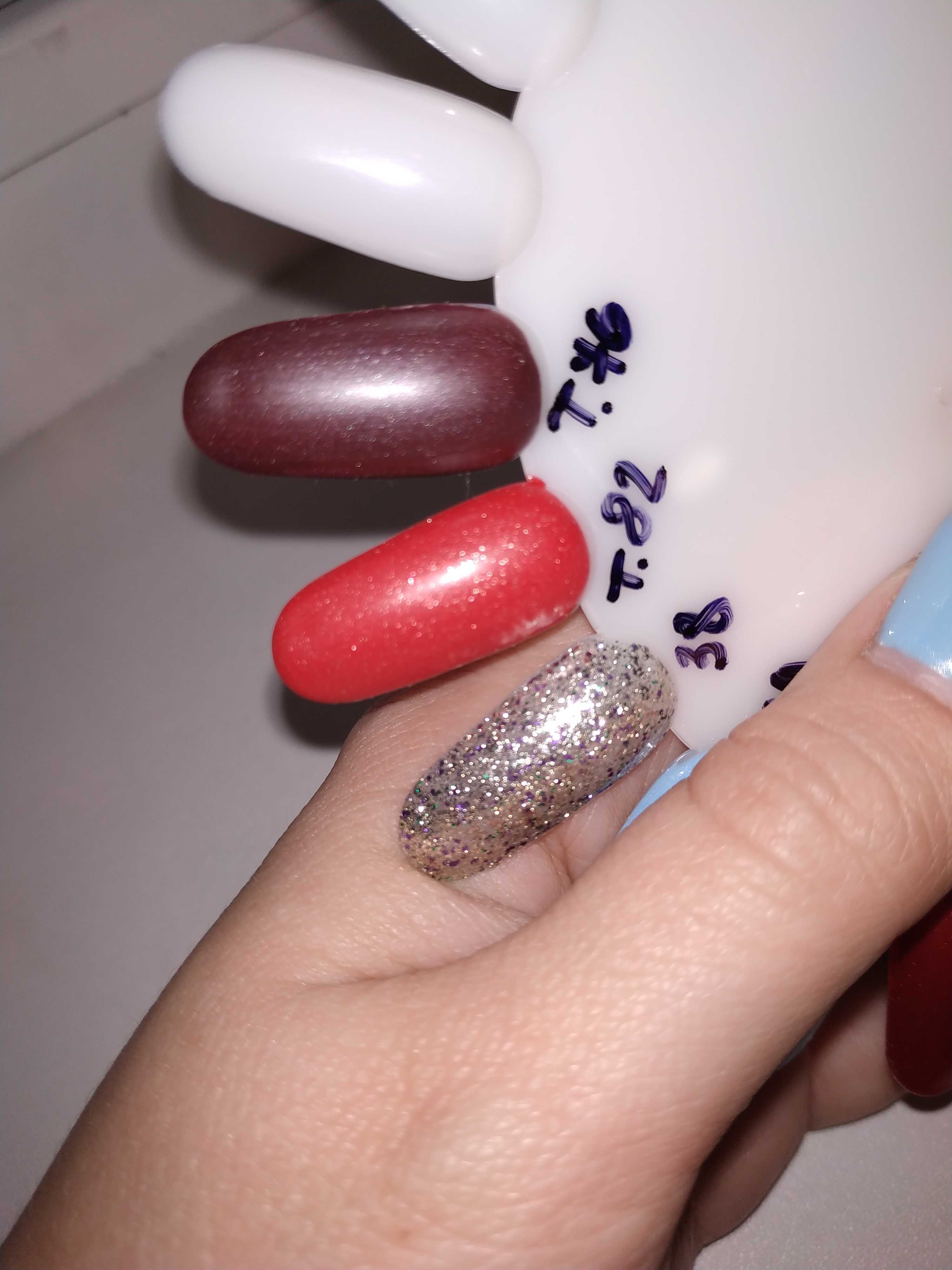 Фотография покупателя товара Гель-лак для ногтей, 216-187-37, однофазный, LED/UV, 10мл, цвет 216-187-37 красный с блёстками - Фото 10