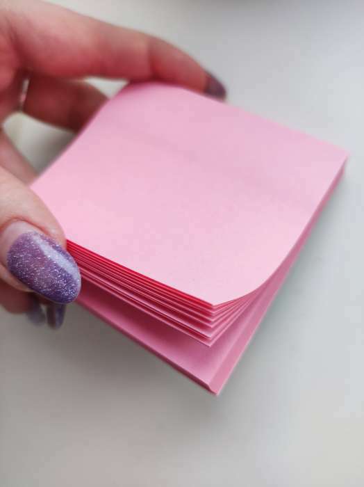 Фотография покупателя товара Блок с липким краем, 76×76 мм, 100 листов, пастель, розовый - Фото 1