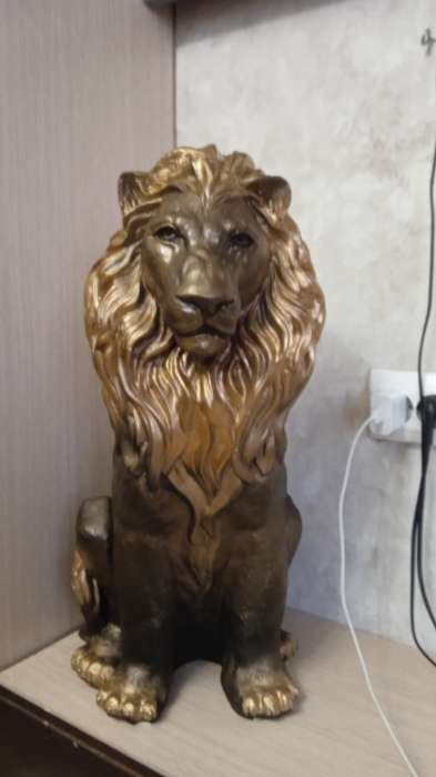 Фотография покупателя товара Фигура гипс «Лев сидящий», чёрное золото, 40×25×55 см - Фото 7