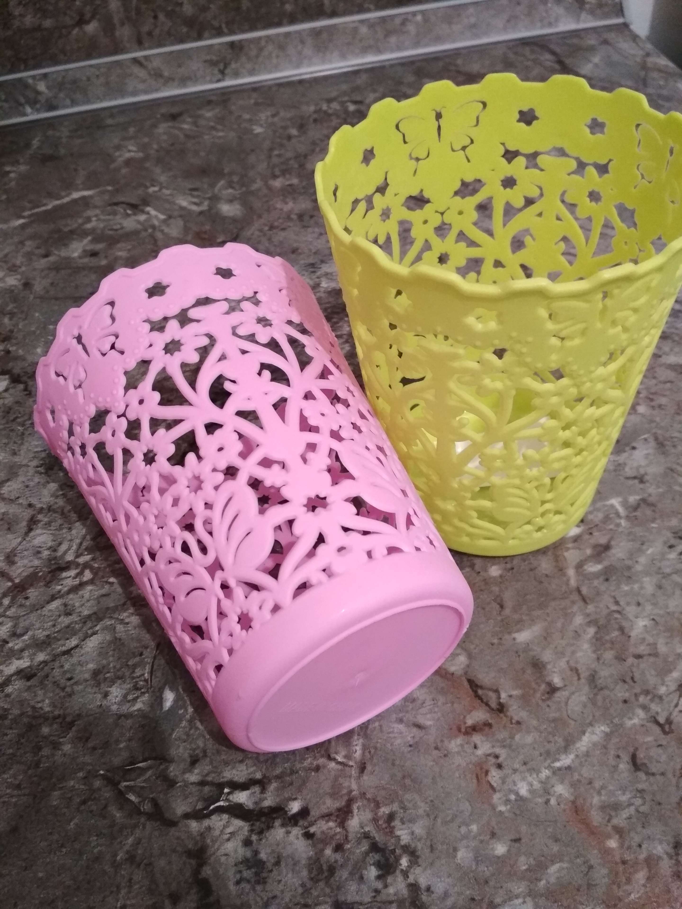 Фотография покупателя товара Корзинка пластиковая для хранения «Бабочки», 11×14 см, цвет МИКС - Фото 1