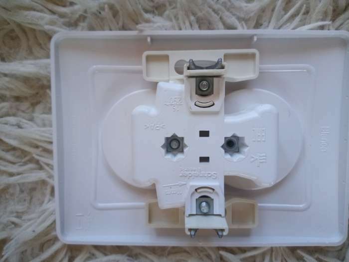 Фотография покупателя товара Розетка двойная SE Blanca, 16 А, 250 В, встраиваемая, без з/к, IP20, белая, BLNRS000021 - Фото 1