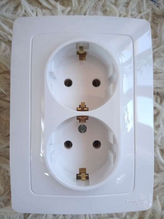 Фотография покупателя товара Розетка двойная SE Blanca, встраиваемая, с заземлением, 16 А, 250 В, IP20, белая, BLNRS001021 - Фото 1