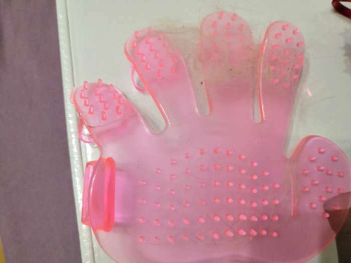 Фотография покупателя товара Щетка массажная резиновая на руку, розовая