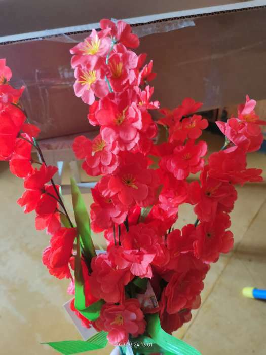 Фотография покупателя товара Цветы искусственные "Веточка сакуры" d-5 см 70 см, красный