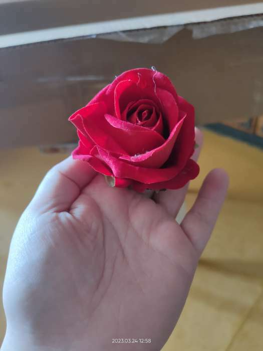 Фотография покупателя товара Цветы искусственные "Роза обаяние" 6х46 см, малиновый - Фото 2