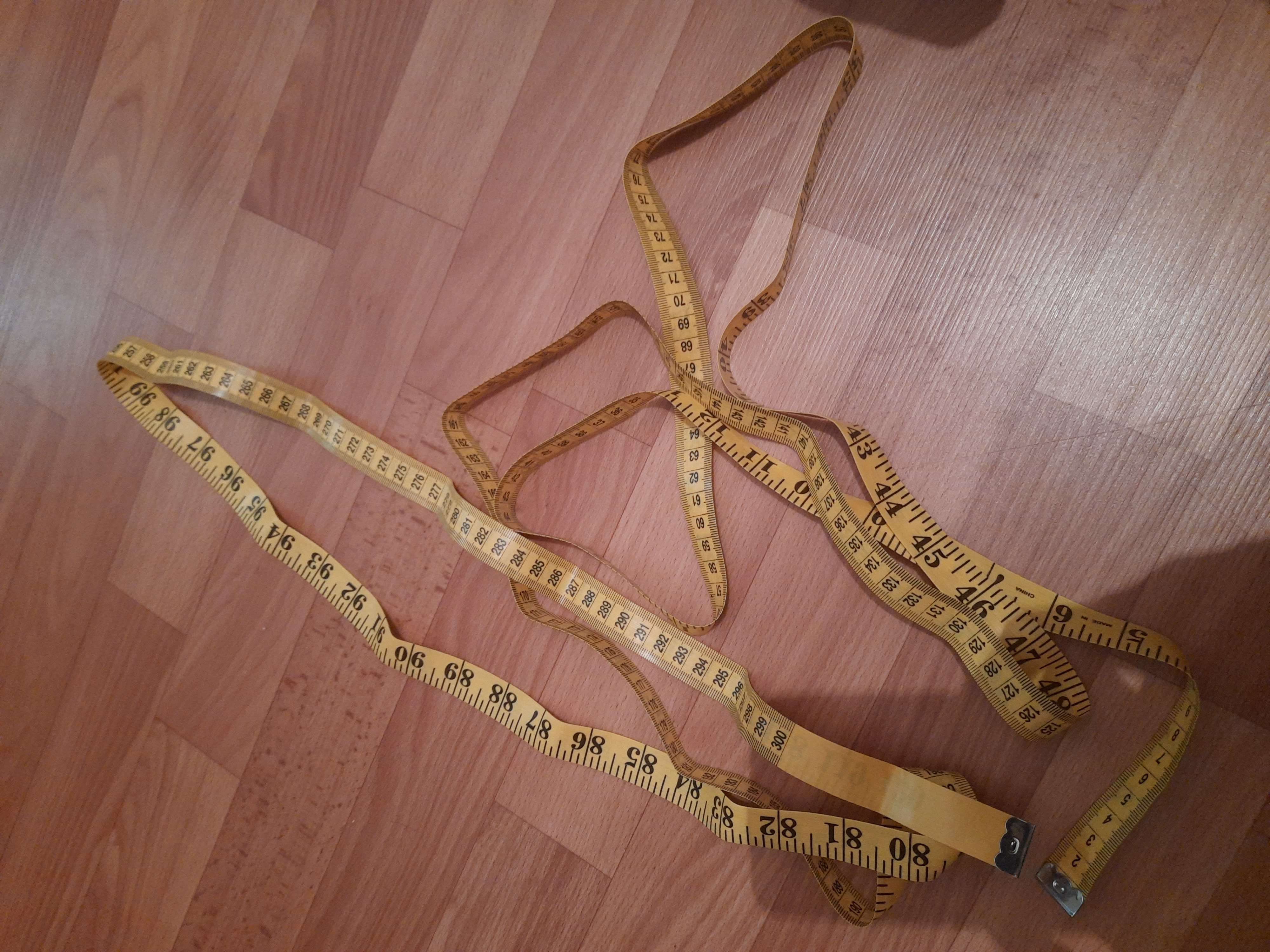 Фотография покупателя товара Сантиметровая лента портновская, 300 см (см/дюймы), цвет жёлтый - Фото 5
