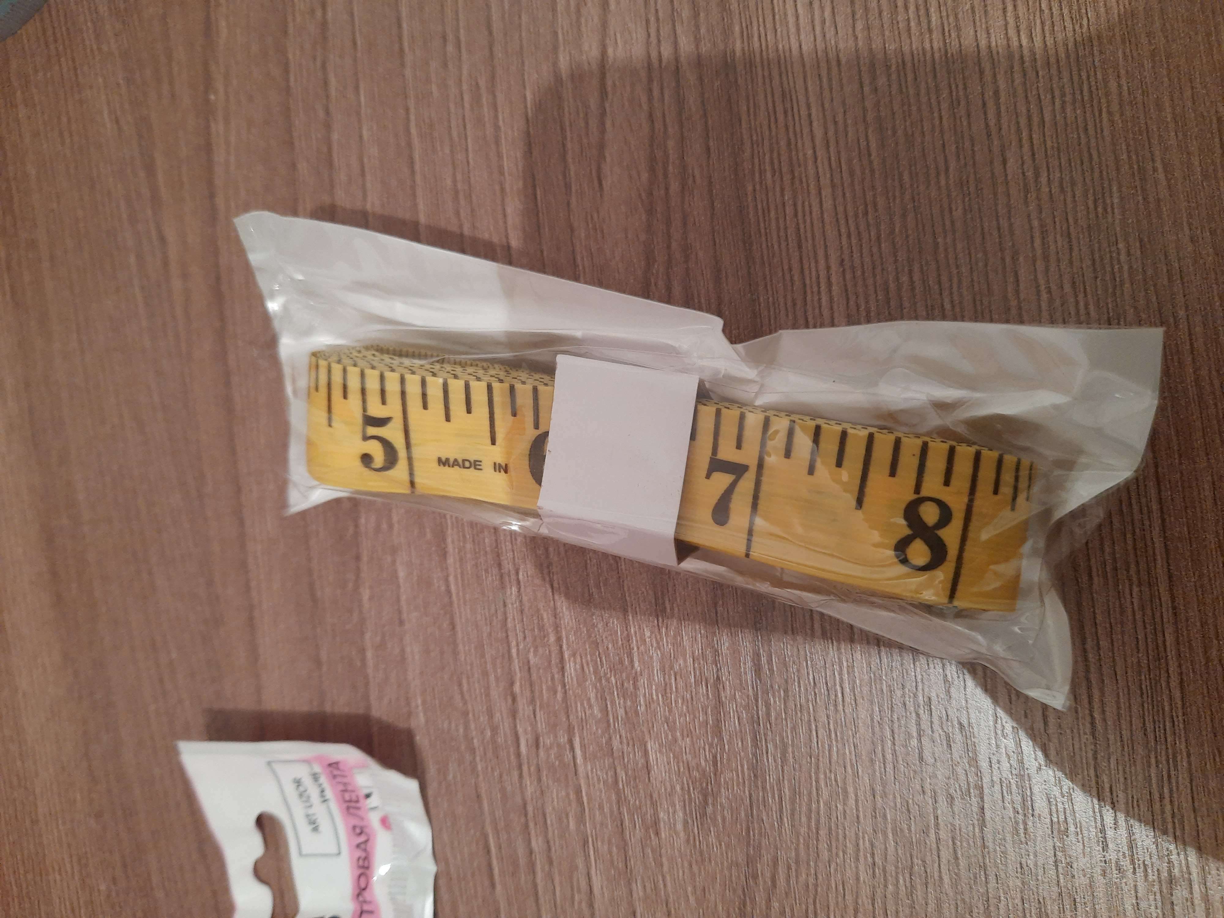 Фотография покупателя товара Сантиметровая лента портновская, 300 см (см/дюймы), цвет жёлтый - Фото 4