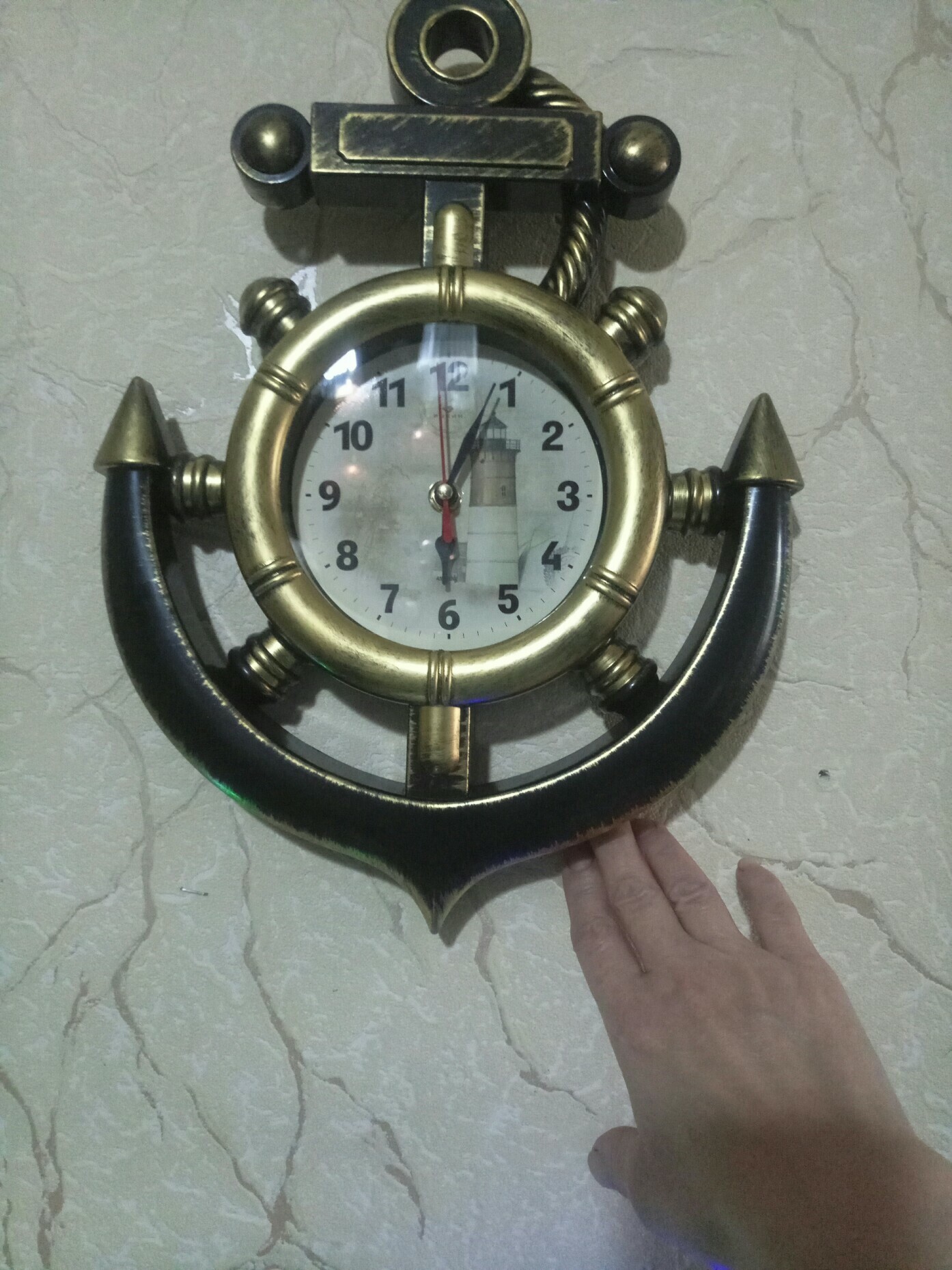 Фотография покупателя товара Часы настенные, интерьерные: Море, "Маяк", бесшумные, 38 х 28.5 см, d-12 см, цвет латунь - Фото 1