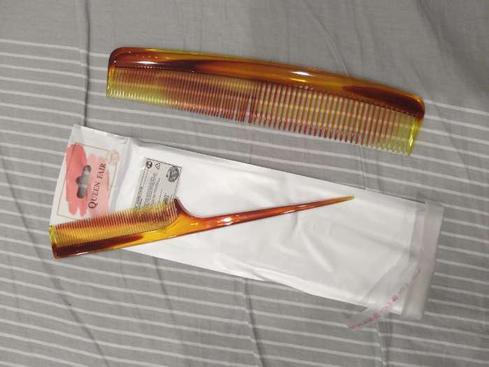 Фотография покупателя товара Набор расчёсок, 2 предмета, цвет «янтарный» - Фото 4