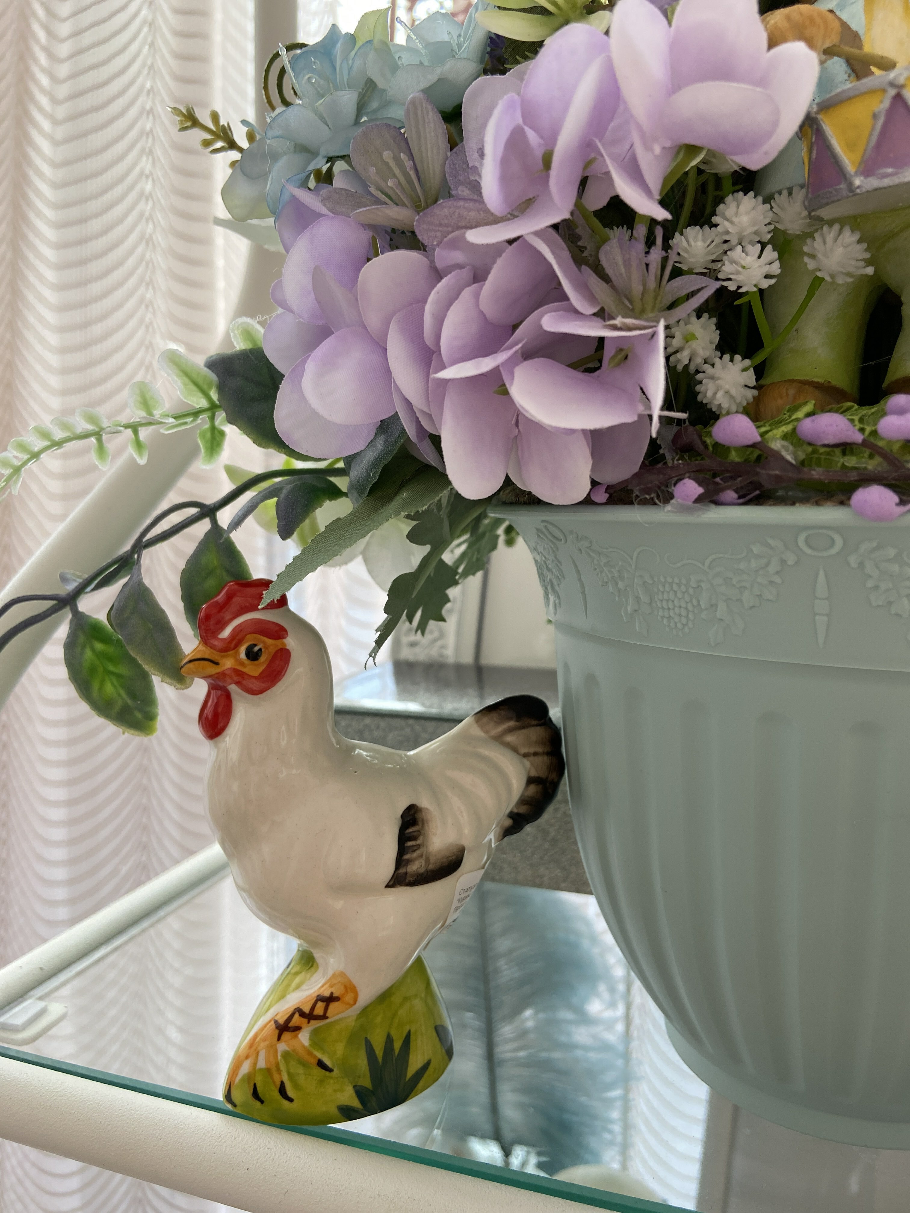 Фотография покупателя товара Статуэтка фарфоровая «Курица белая», авторская роспись, 10,5 см - Фото 3