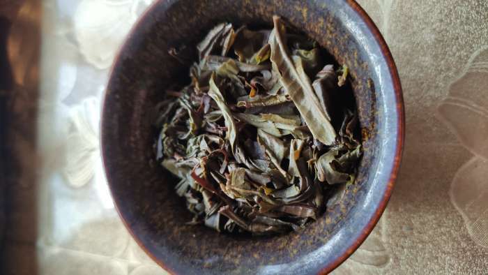 Фотография покупателя товара Китайский выдержанный зеленый чай "Шен Пуэр" 2017 год, Менхай,  блин, 357 г (+ - 5 г) - Фото 1