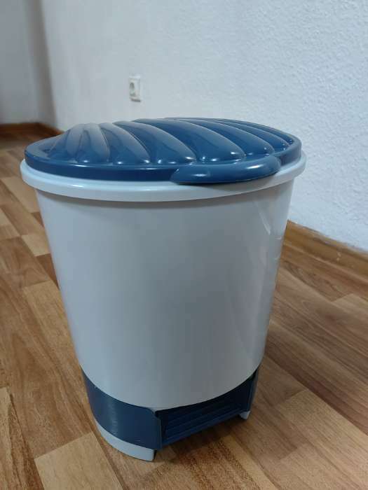 Фотография покупателя товара Ведро для мусора, 10 л, с педалью, цвет голубой