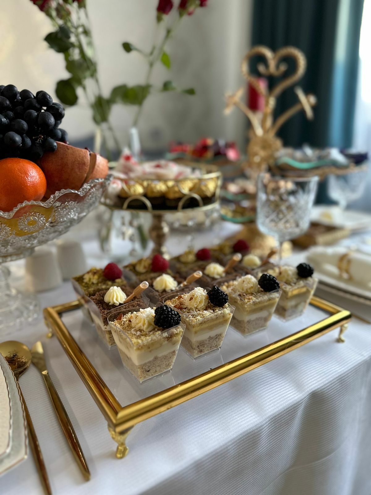 Фотография покупателя товара Столовые приборы «Оску», 24 предмета, в коробке, нержавеющая сталь, золотистые - Фото 5