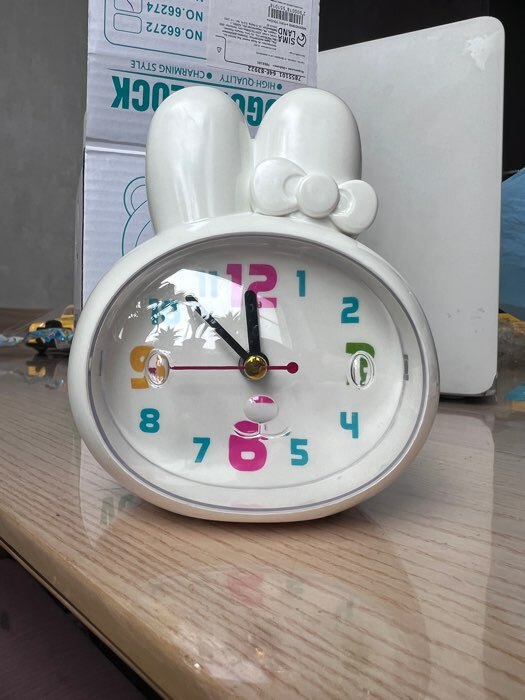 Фотография покупателя товара Часы - будильник настольные "Зайчик" детские, циферблат 7 х 8.5 см, 12.5 х 10 см, 2AА - Фото 1