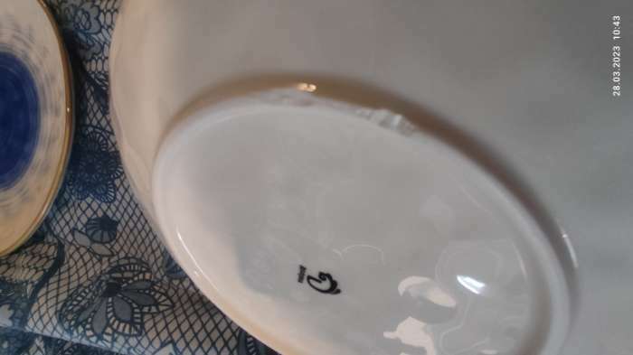 Фотография покупателя товара Набор фарфоровой посуды Доляна «Космос», 16 предметов: 4 тарелки d=21 см, 4 тарелки d=27,5 см, 4 миски d=13 см, 4 кружки 400 мл, цвет красный - Фото 3